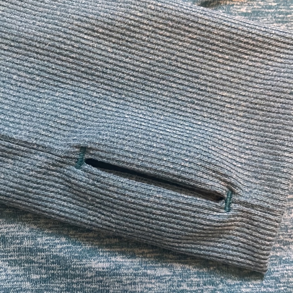 Nike pullover - Picture 3 of 3